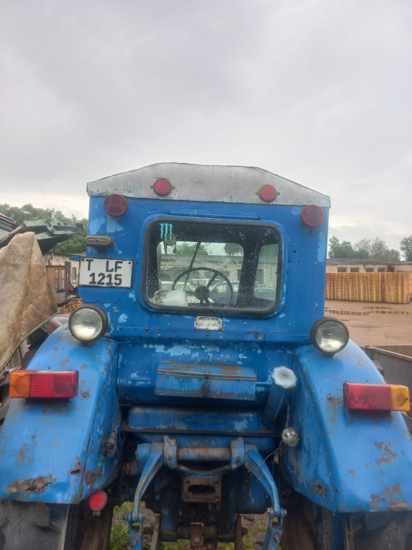 t404